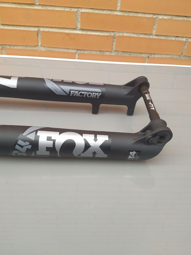 2023 29" E-Bike FOX34 Kashima 140mm. Horquilla.