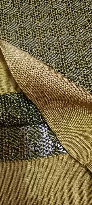 Jersey punto Zara Dorado