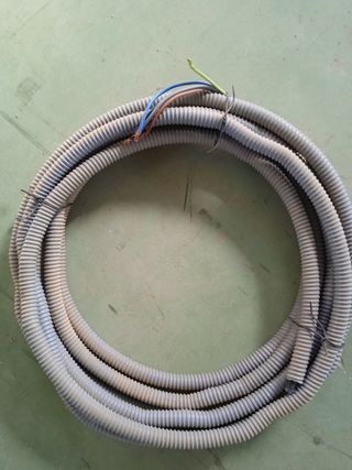 Cable trifásico.