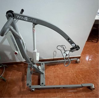 Grua electrica para enfermo WINNCARE
