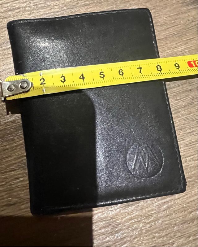 cartera piel marron oscura