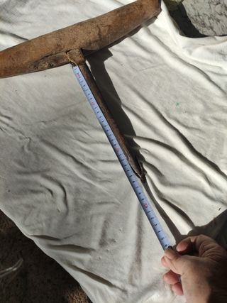 Lezna, herramienta antigua madera.