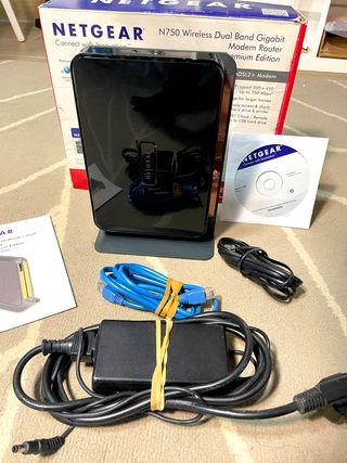 Modem Router WiFi Netgear DGND4000 N750