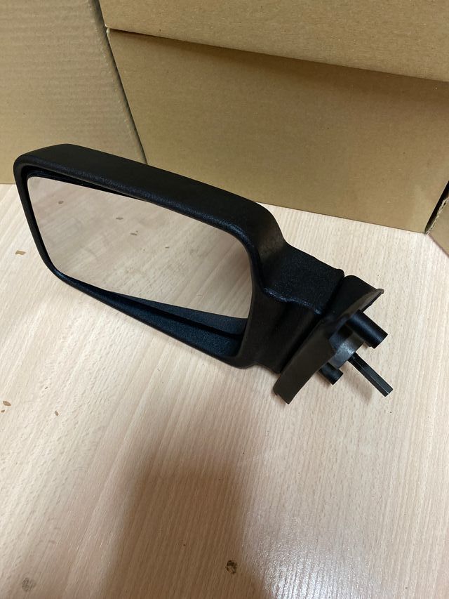 Espejo izquierdo manual Ford Escort 83-86