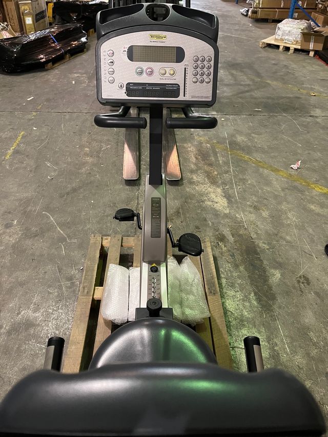 TECHNOGYM TX PRO RECLINE 600