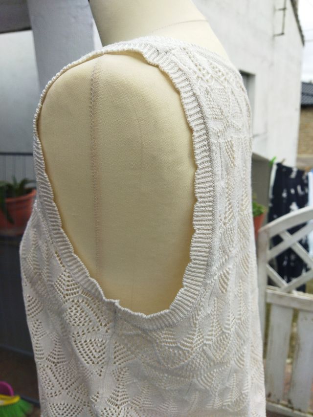 Top beige de encaje Mango talla L