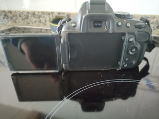Camara reflex Nikon D5100