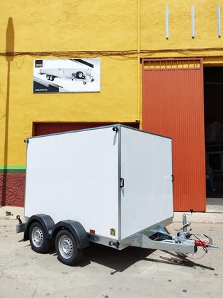 Remolque caja cerrada 250x185x180 techo fijo