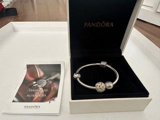 Pulsera pandora + 3 charms