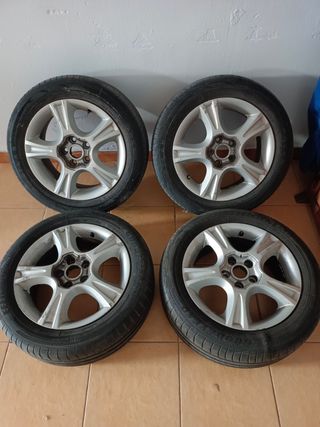 Se vende llantas Ibiza 6l