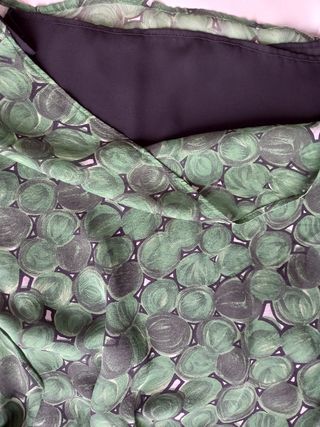 Blusa sin mangas tipo gasa