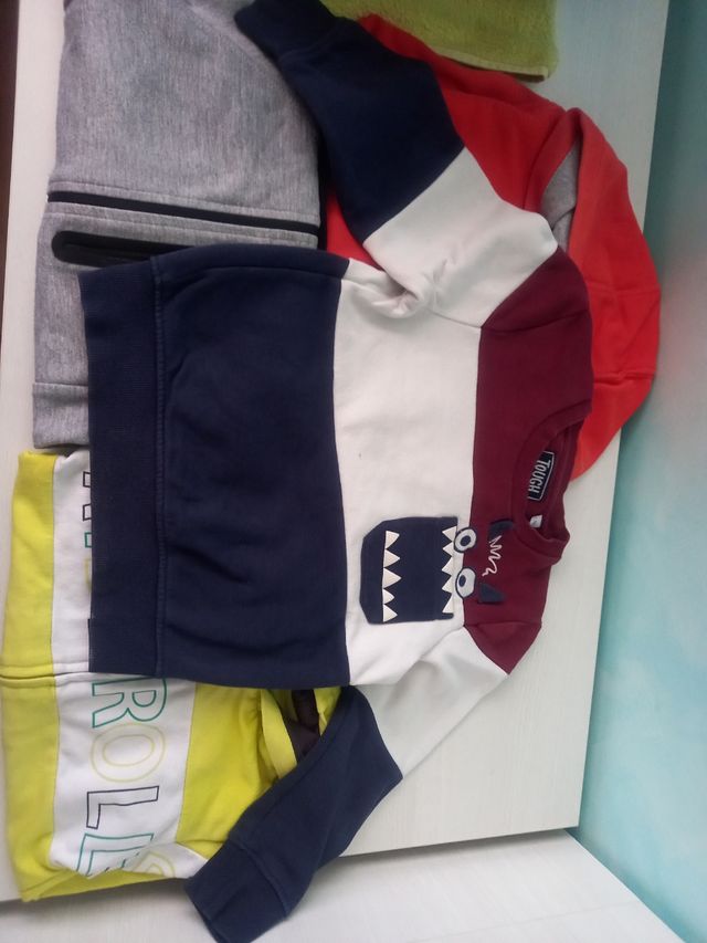 2 sudaderas deporte 5 años 110cm