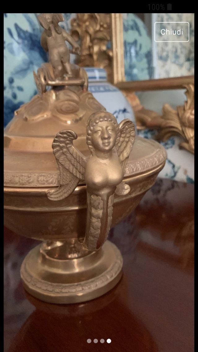 Centro tavola porcellana dorata