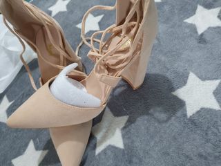 SIN ESTRENAR ZAPATOS MUJER TACON T. 39