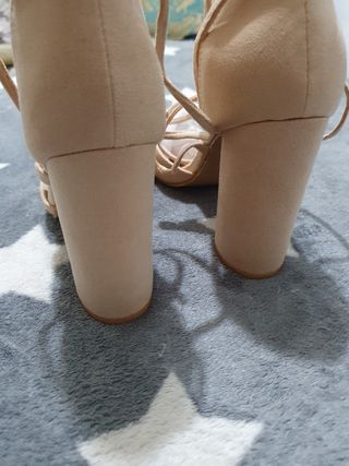 SIN ESTRENAR ZAPATOS MUJER TACON T. 39