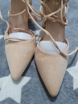 SIN ESTRENAR ZAPATOS MUJER TACON T. 39