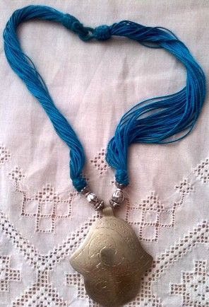 Collar Mano Fátima en latón