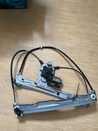 Elevalunas eléctrico renault Clío