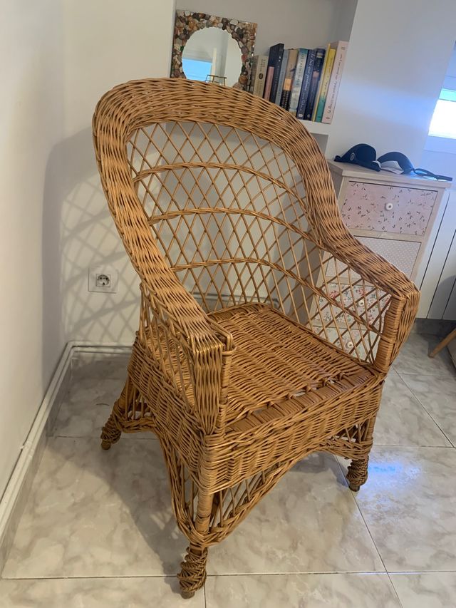 Sillón de mimbre