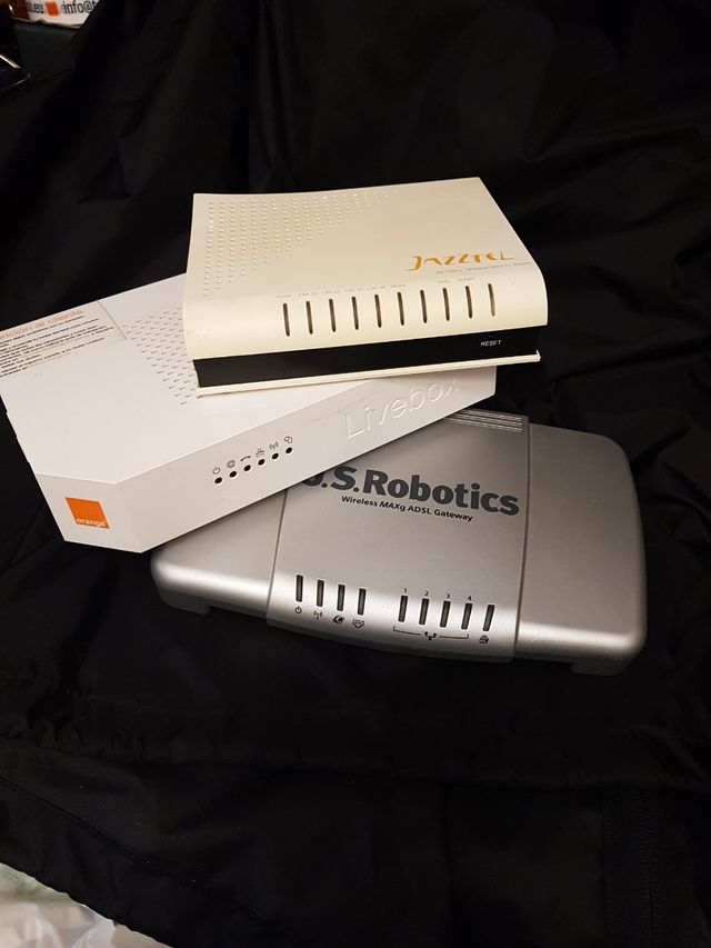 Routers (3 unidades)