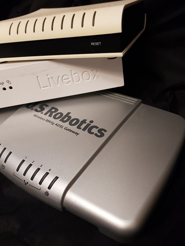 Routers (3 unidades)