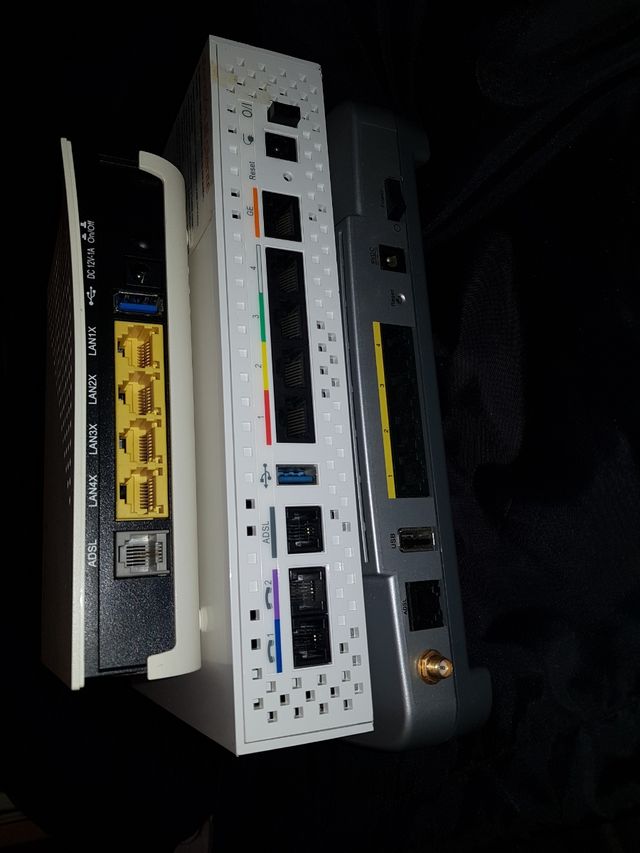 Routers (3 unidades)