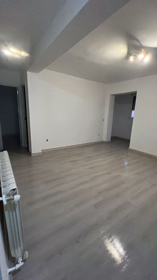 Montajes: TARIMA PUERTAS 