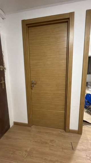 Montajes: TARIMA PUERTAS 
