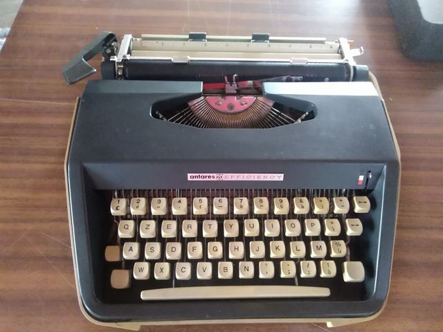 Macchina da scrivere