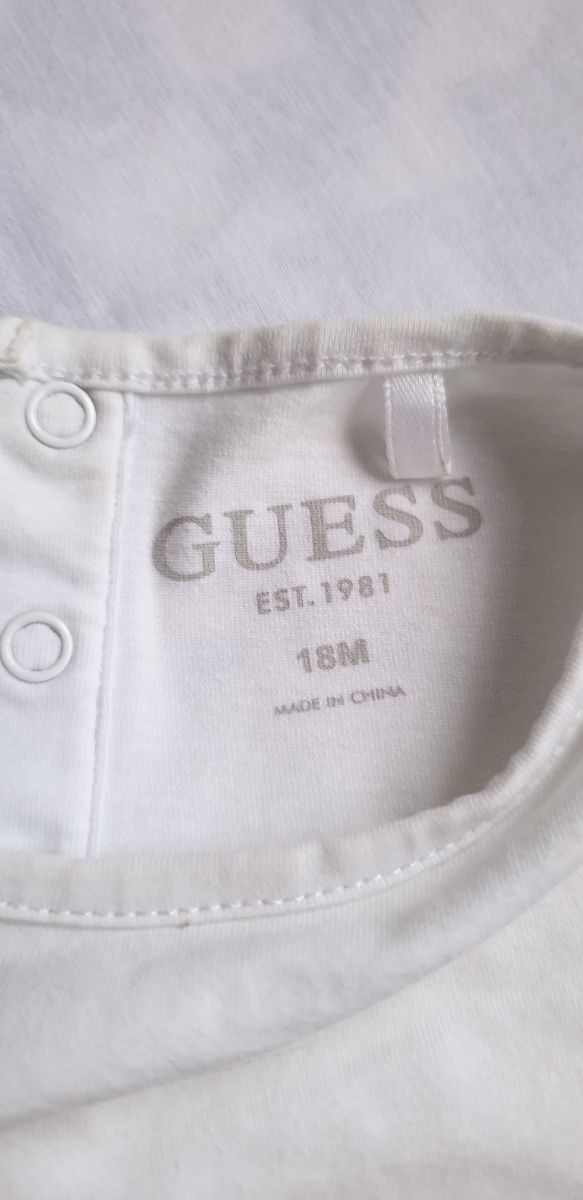 Guess completo 18 mesi