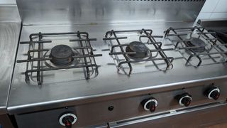 Cocina de gas industrial