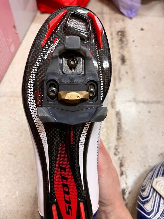 Calas Scott sin estrenar