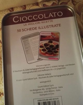 Cofanetto in latta con ricette cioccolato- Giunti