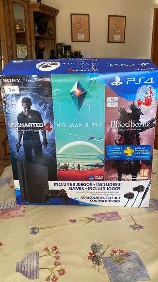 PS4 Slim 1TB + 2 mandos como nueva