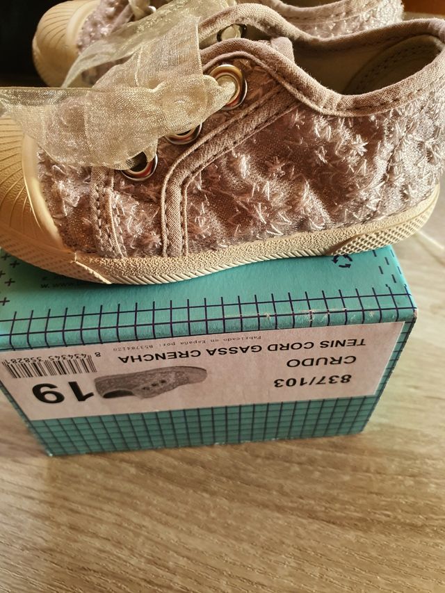 Zapatillas tenis número 19