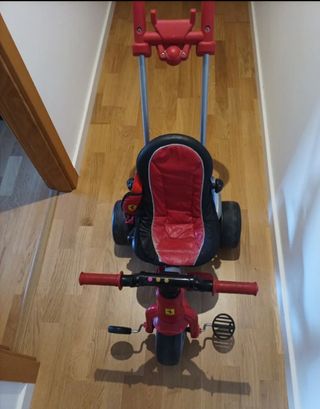 Triciclo feber Ferrari.40 €nuevo costo 100€