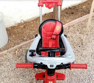 Triciclo feber Ferrari.40 €nuevo costo 100€