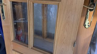 2 Puertas de madera con cristal