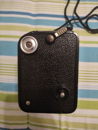 DIFÍCIL Y ANTIGUA CÁMARA KODAK DUAFLEX.