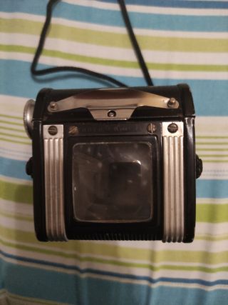 DIFÍCIL Y ANTIGUA CÁMARA KODAK DUAFLEX.
