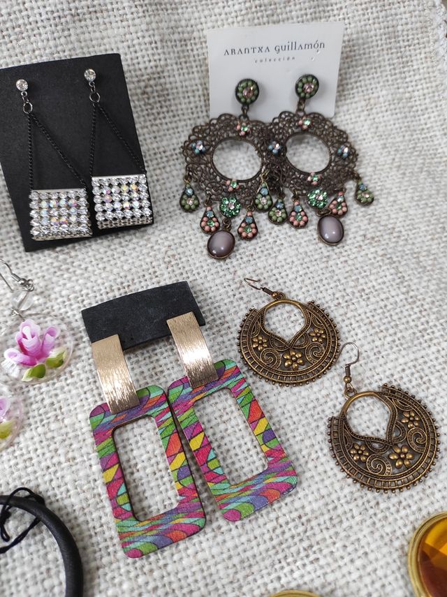 Orecchini (per unità o per set)