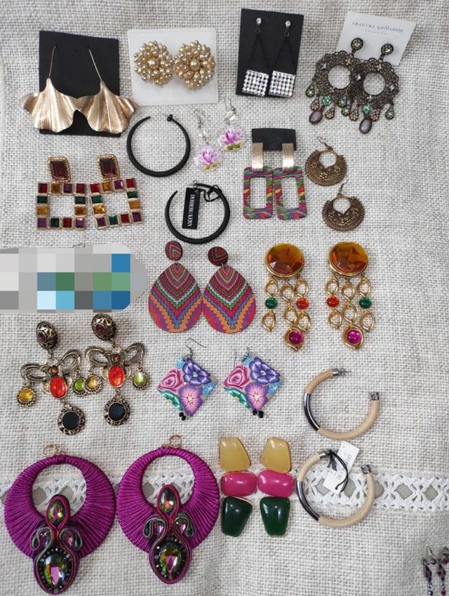 Orecchini (per unità o per set)