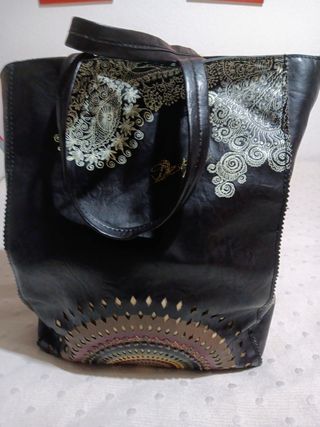 BOLSO DESIGUAL  GRANDE