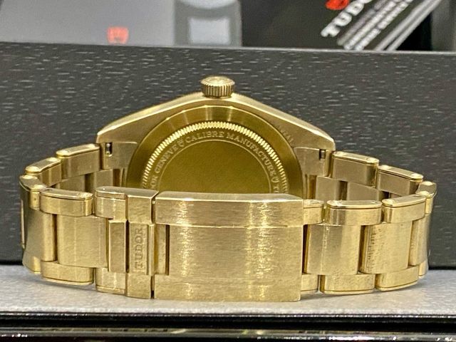 Tudor Black Bay Bronze Boutique Edition