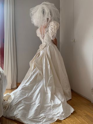 Vestido Novia de Seda Salvaje con Pedreria