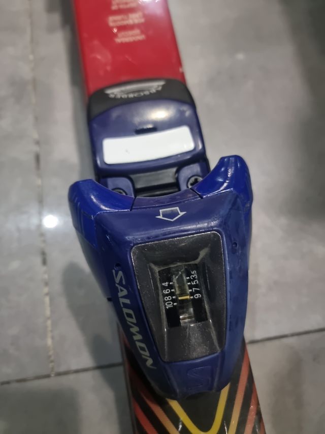 esquíes 🎿 salaomon urge 30 euros 