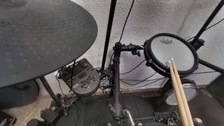 Batería electrónica Alesis Nitro mejorada + extras