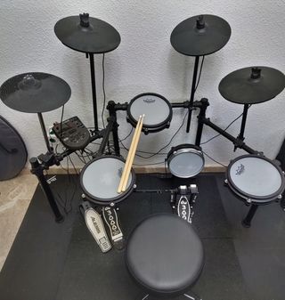 Batería electrónica Alesis Nitro mejorada + extras