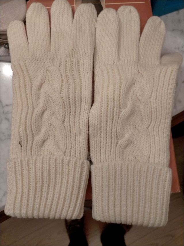 Guantes  vainilla  sin extrenar