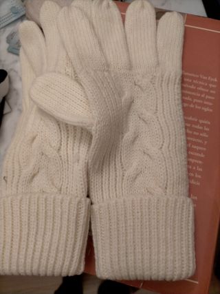 Guantes  vainilla  sin extrenar